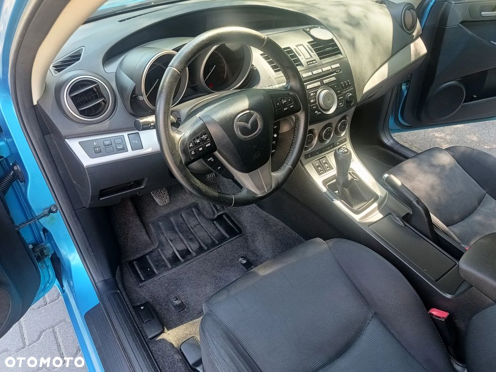 Mazda 3 - 13