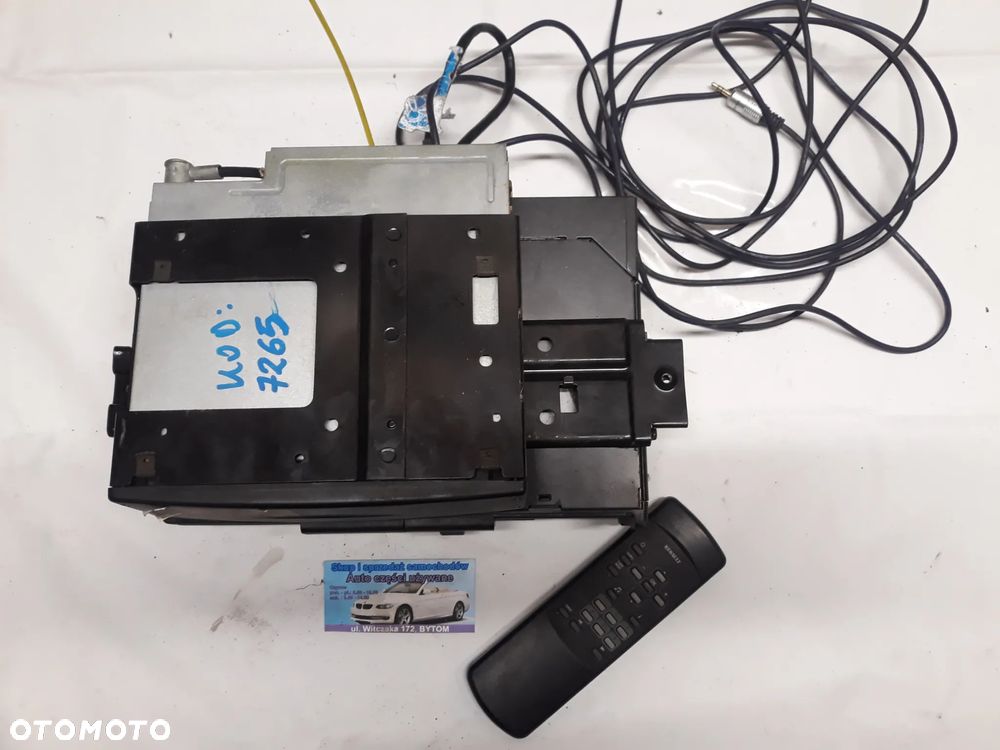 RADIO I ZMIENIARKA PILOT RENAULT ESPACE IV 8200205833B  8200207100 KOD: 7265 - 2