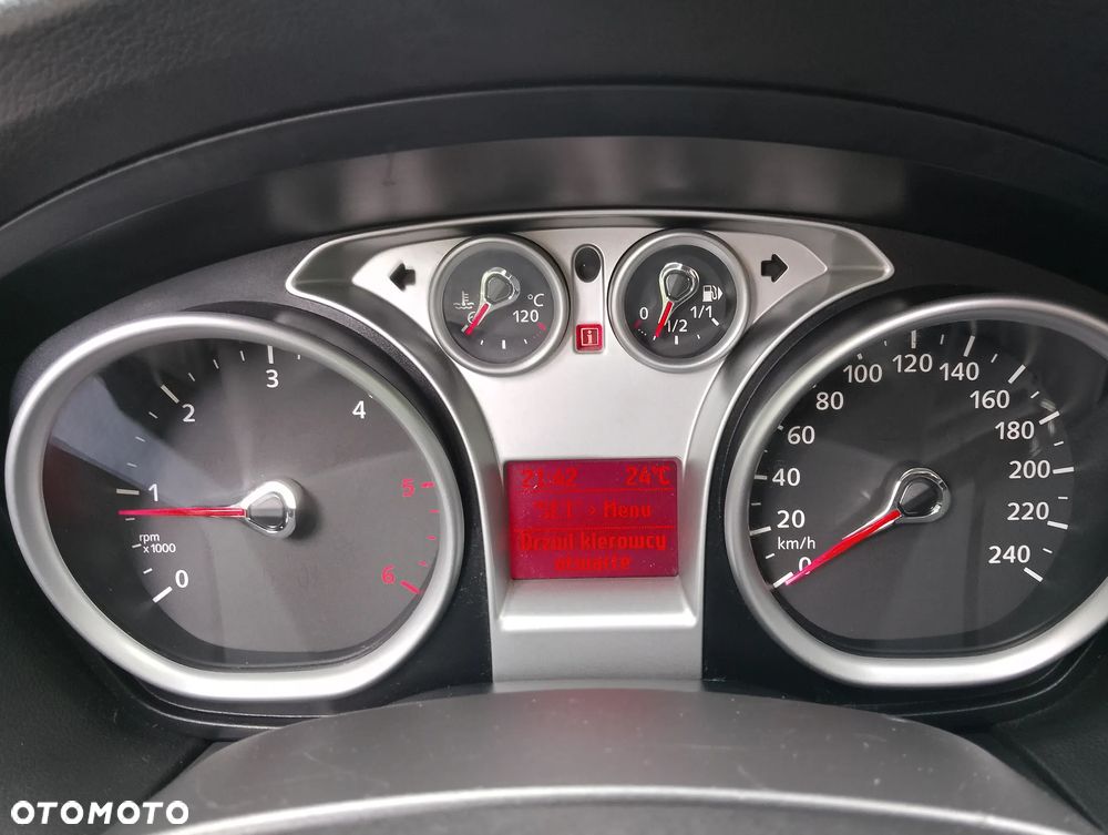 Ford Focus - 27