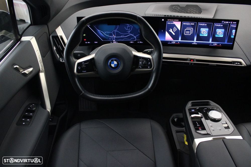 BMW iX xDrive 40 - 10