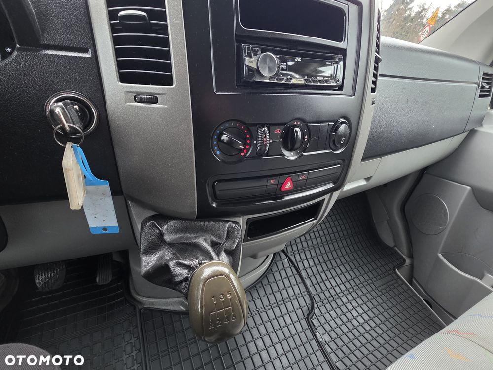 Volkswagen Crafter - 19