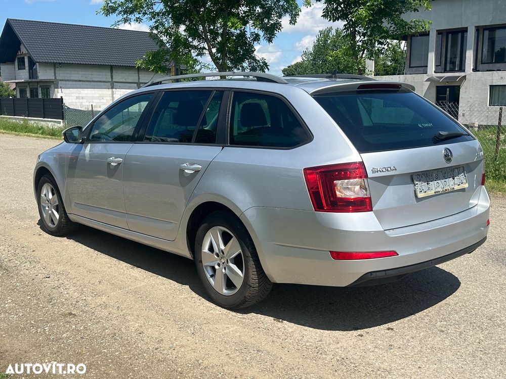 Skoda Octavia 1.6 TDI ELEGANCE - 5