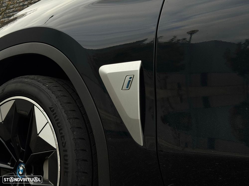 BMW iX3 Inspiring - 12