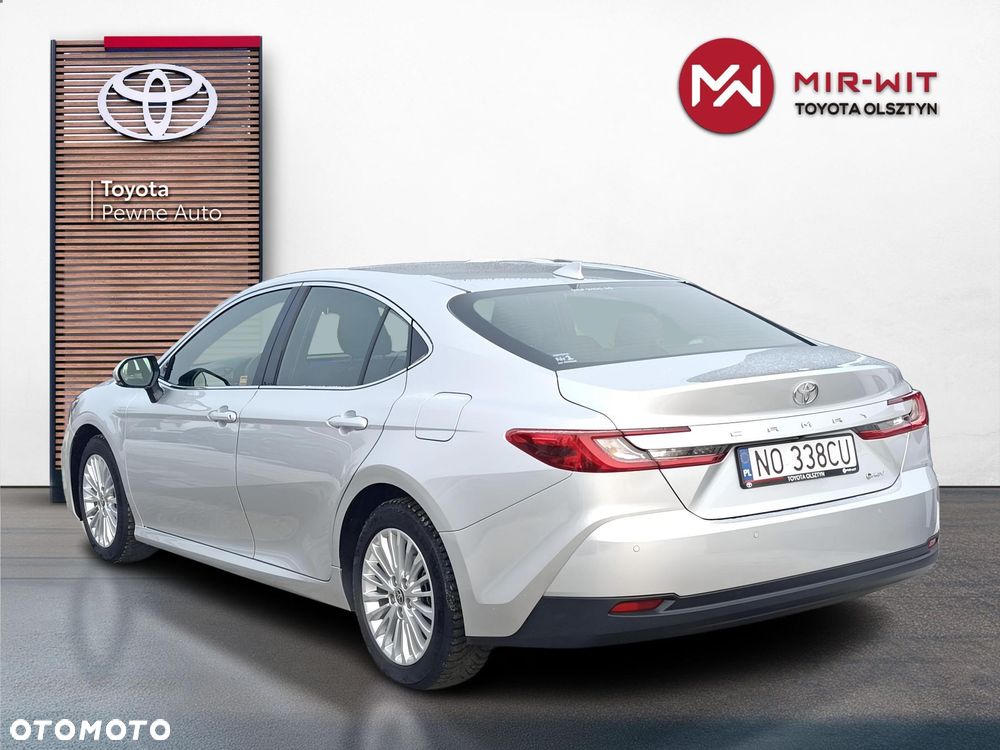 Toyota Camry - 3