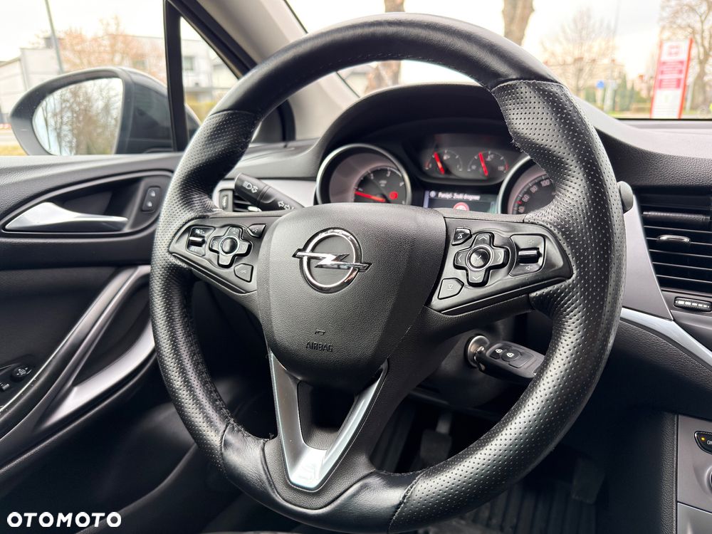 Opel Astra 1.6 CDTI Essentia - 31