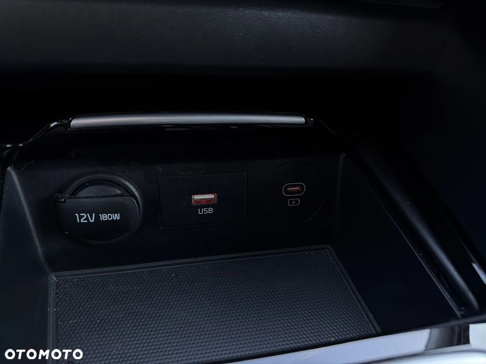 Kia XCeed - 22