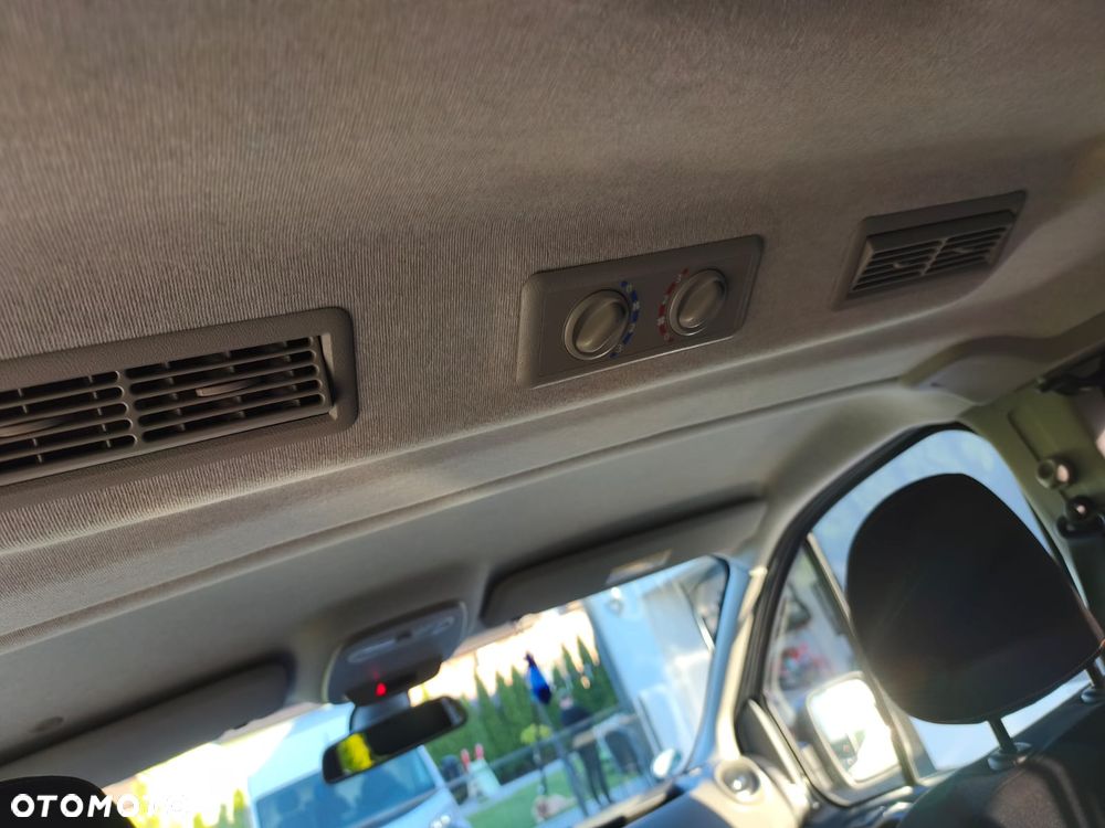 Renault Trafic - 20