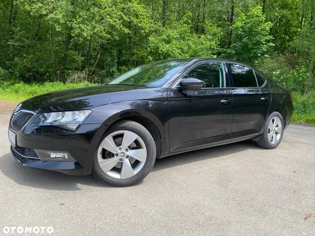 Skoda Superb 2.0 TDI Active DSG - 4