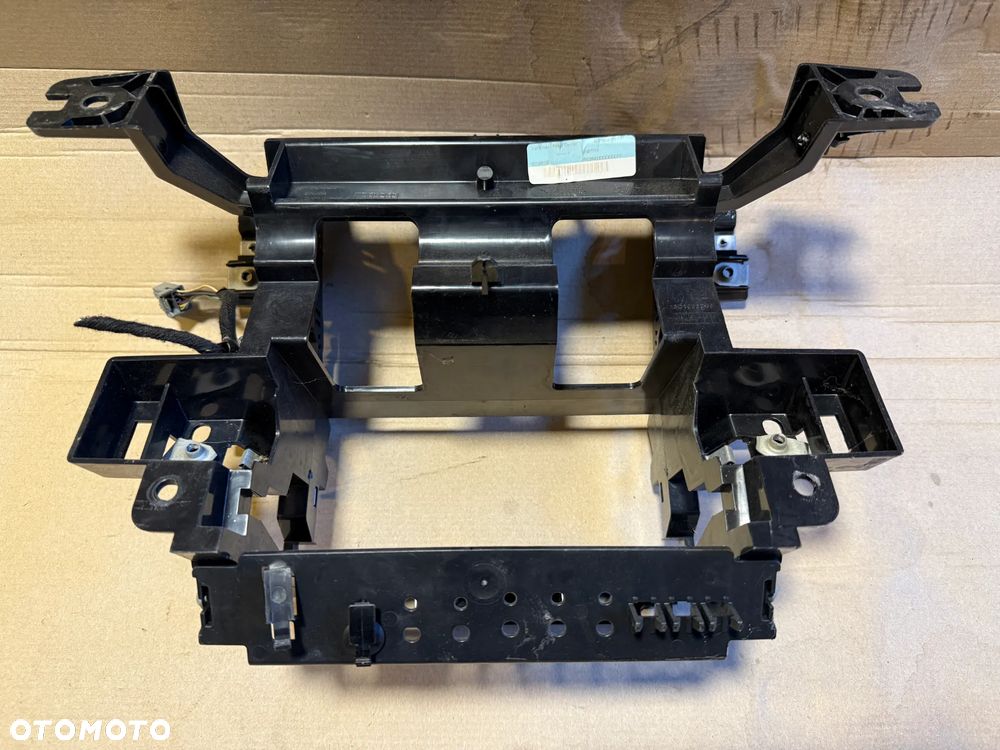 Ramka radia panelu GJ32-04326-A Range Rover Evoque L538 2017 OE - 3