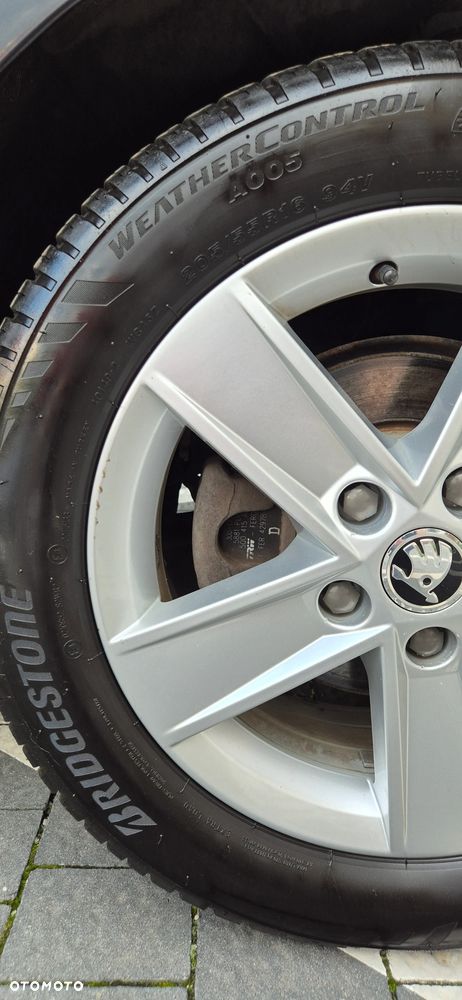 Skoda Octavia 2.0 TDI SCR 4x4 Style DSG - 19