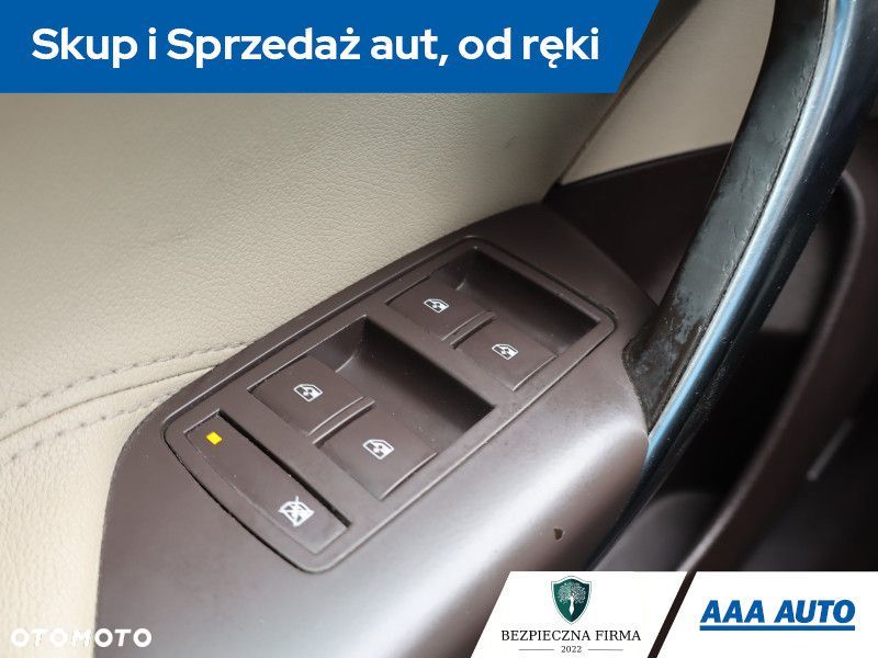 Opel Insignia - 15