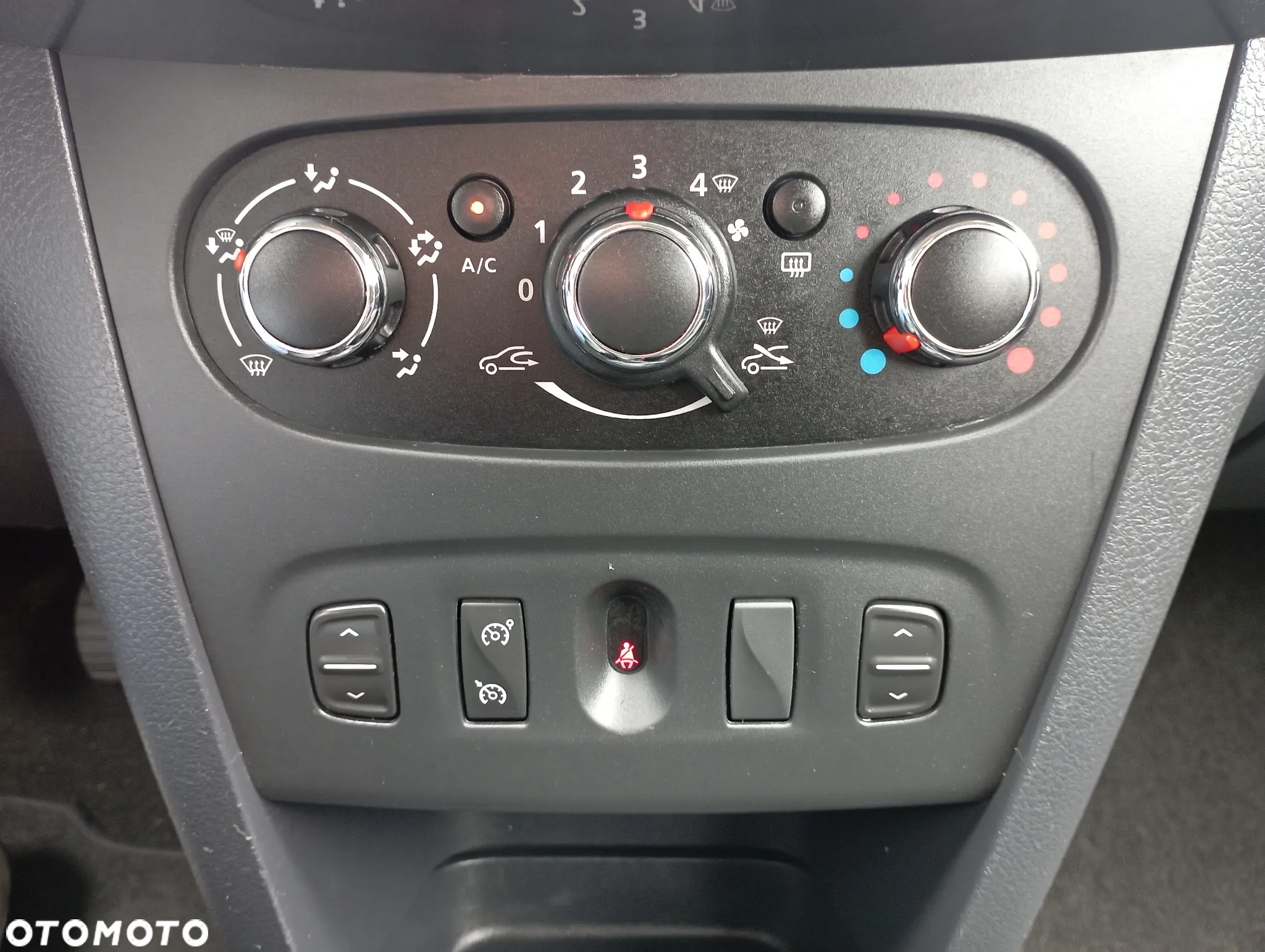 Dacia Sandero Stepway 0.9 TCe Laureate - 13
