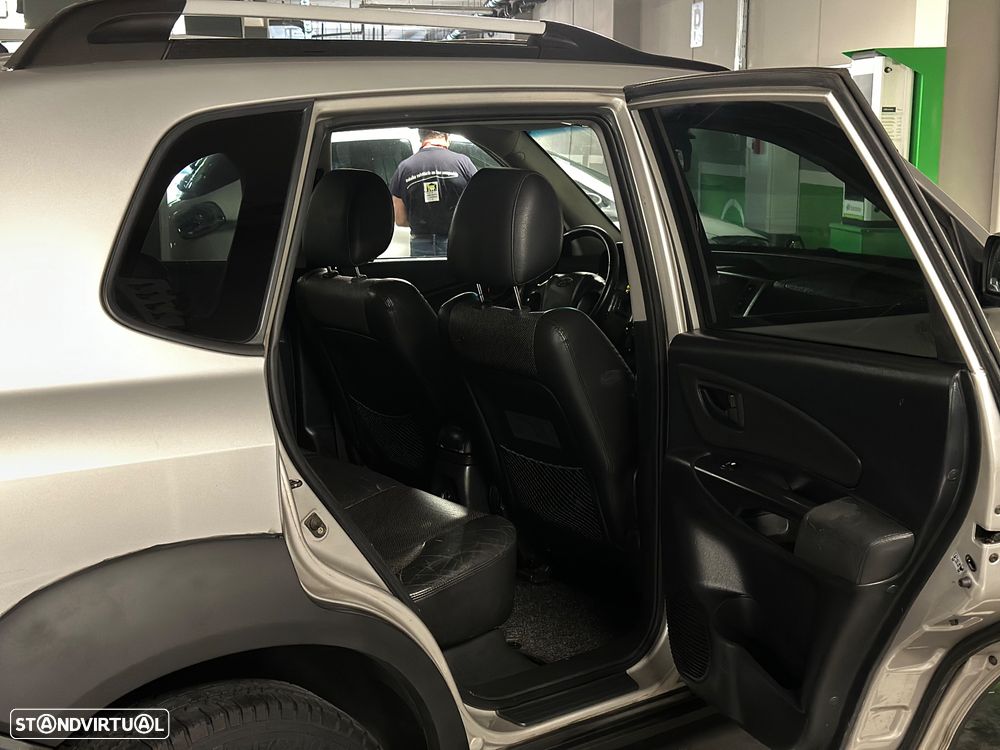 Hyundai Tucson 2.0 CRDi Comfort 2WD - 8