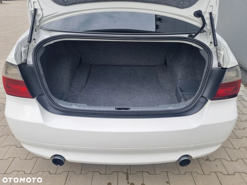 BMW Seria 3 335i - 7