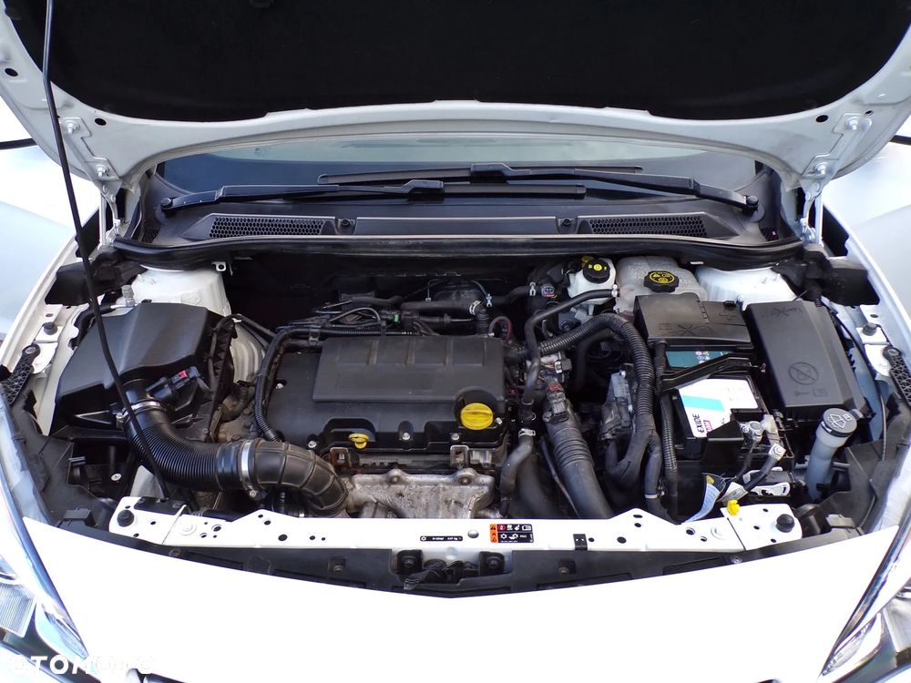 Opel Cascada 1.4 Turbo (ecoFLEX) Start/Stop Edition - 31
