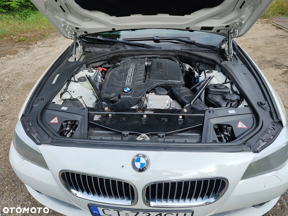 BMW Seria 5 535i xDrive - 9