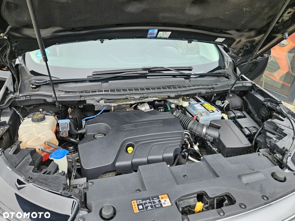 Ford Edge 2.0 TDCi Bi-Turbo 4x4 Titanium - 30