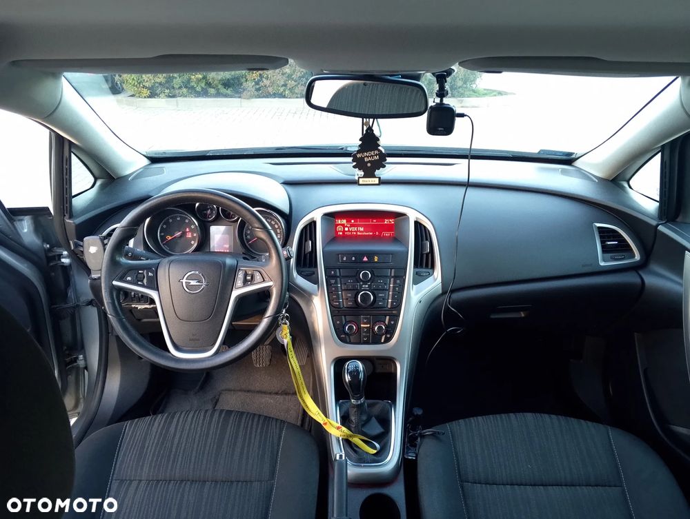 Opel Astra - 10