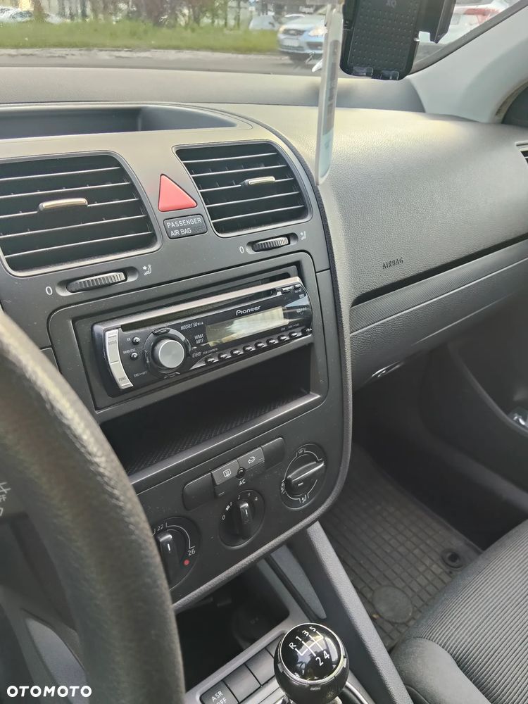 Volkswagen Golf 2.0 TDI Comfortline - 5