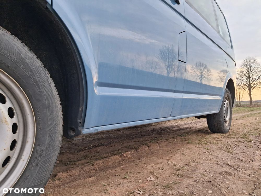 Volkswagen TRANSPORTER T5 - 21