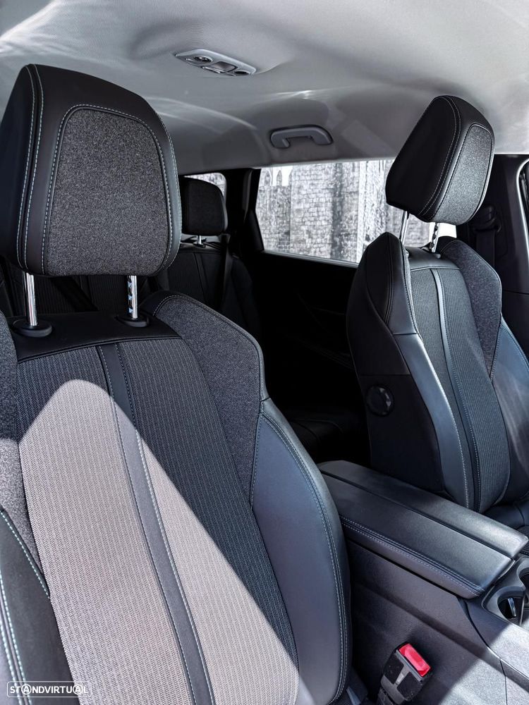Peugeot 5008 1.5 BlueHDi Allure Pack EAT8 - 7