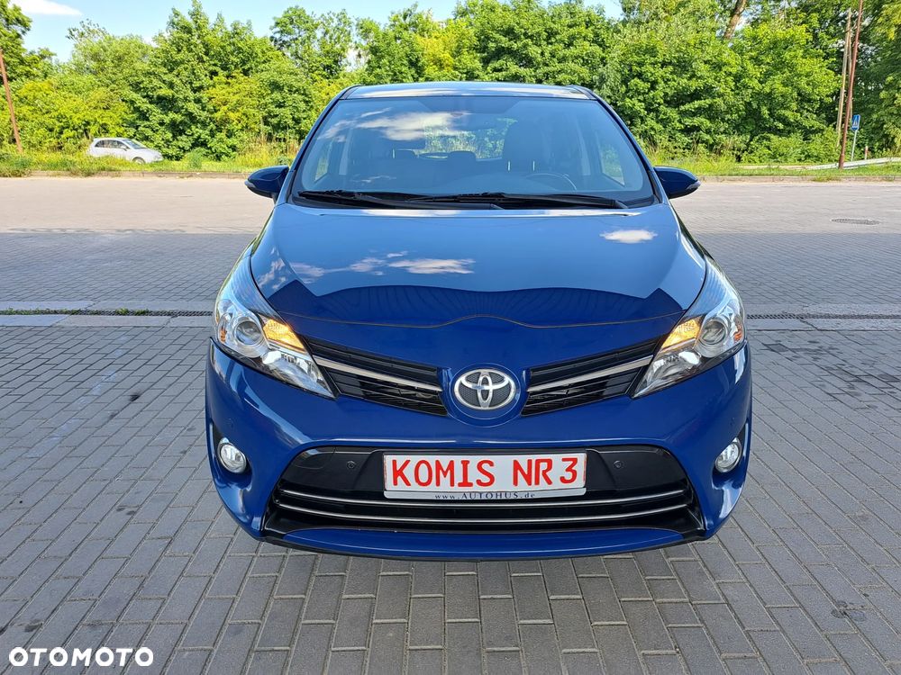 Toyota Verso - 3