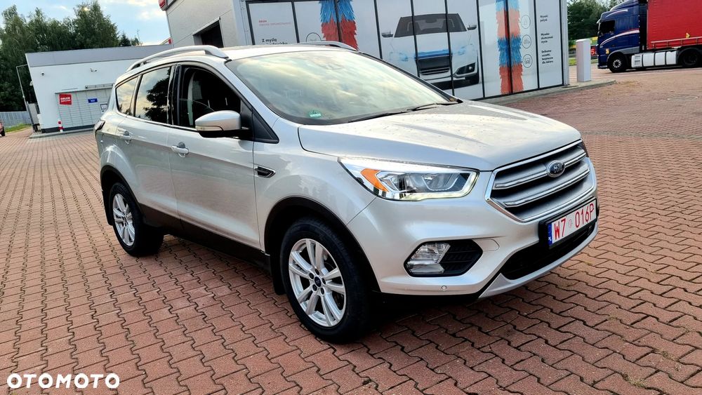 Ford Kuga 2.0 TDCi 4x2 Titanium - 2