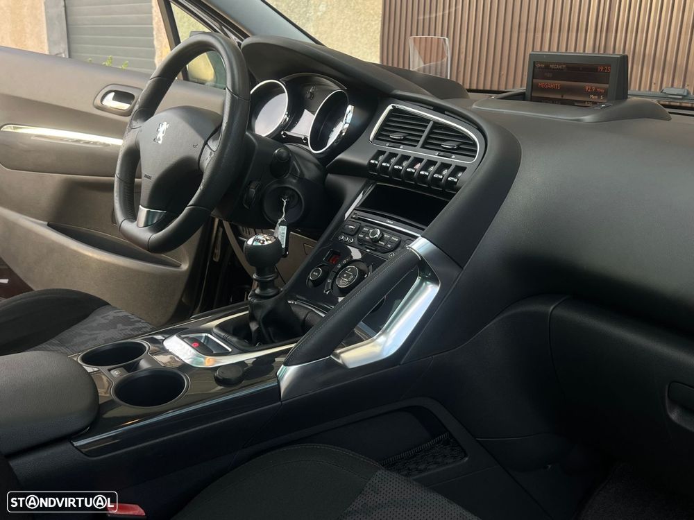 Peugeot 3008 1.6 HDi Premium - 21