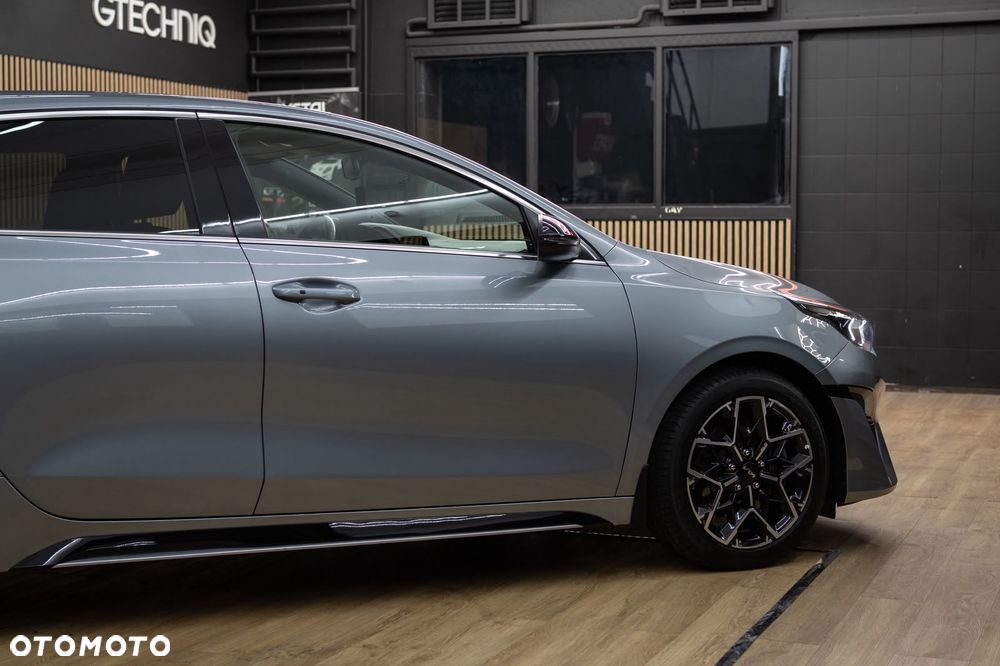 Kia ProCeed 1.5 T-GDI GT Line - 19