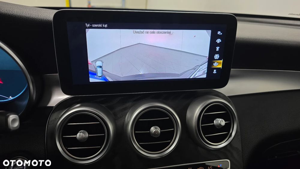 Mercedes-Benz GLC 300 de 4Matic 9G-TRONIC AMG Line Plus - 38