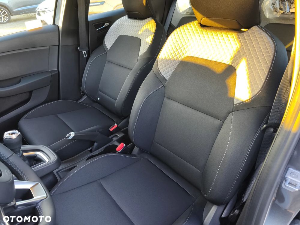 Mitsubishi Colt 1.0T Invite - 10