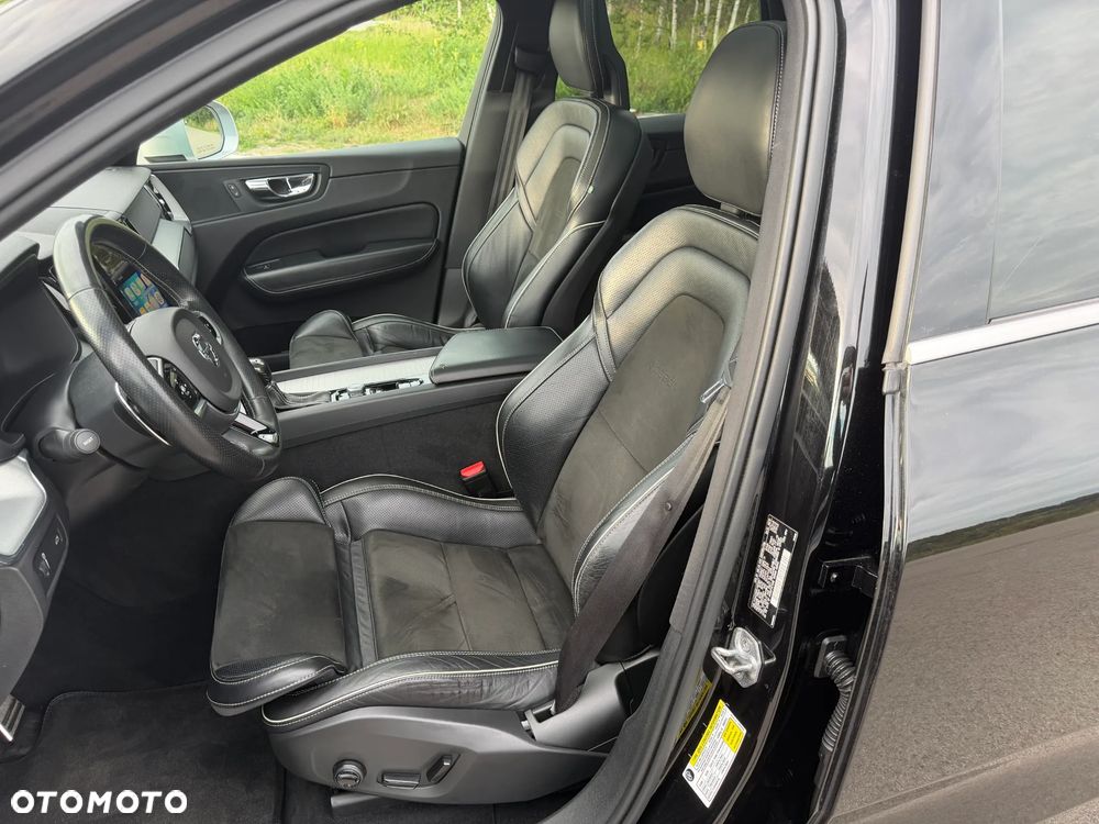 Volvo XC 60 T6 AWD Drive-E R-Design Momentum - 16