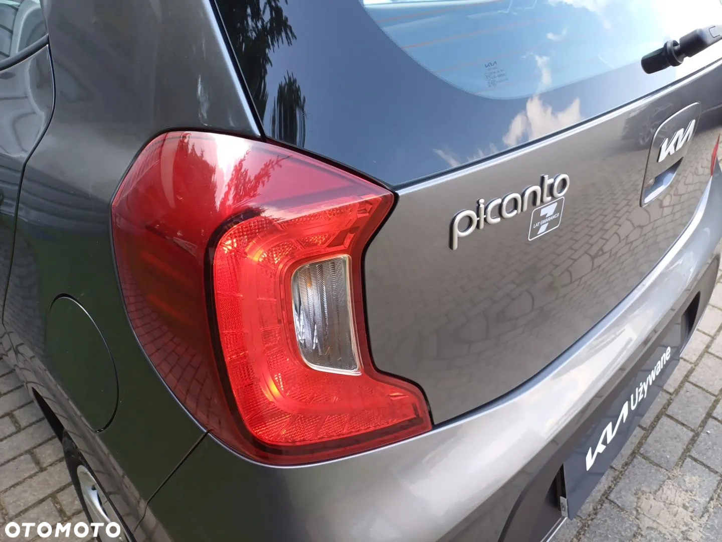 Kia Picanto 1.0 M - 10