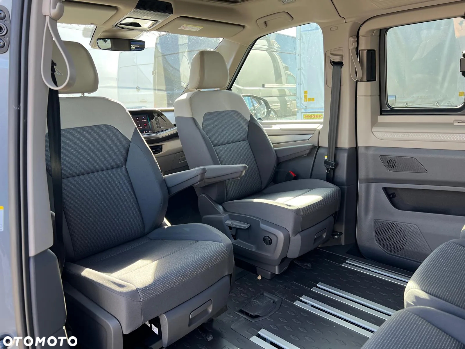 Volkswagen california Beach 2.0 TDI 110 kW DSG 7-G - 11