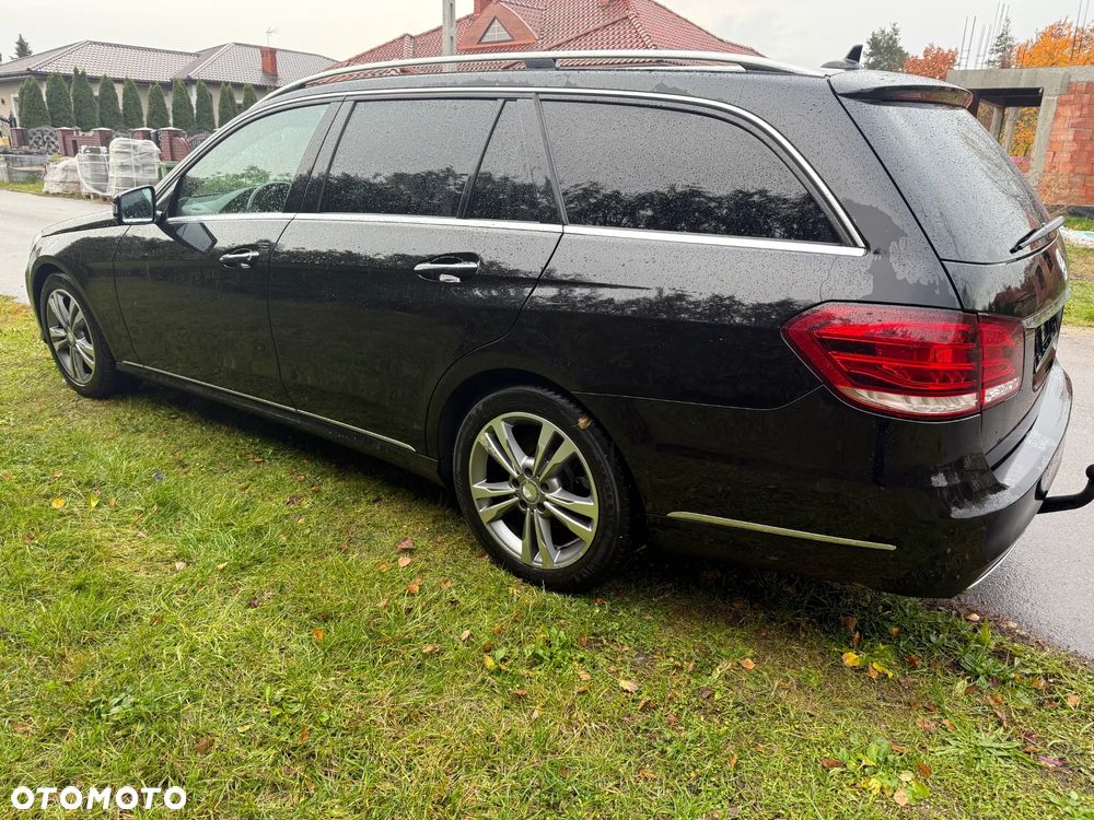 Mercedes-Benz Klasa E 300 BlueTec Hybrid - 3