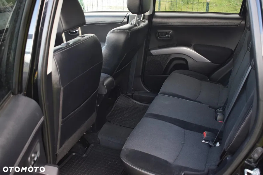 Mitsubishi Outlander 2.0 Intense 2WD - 10