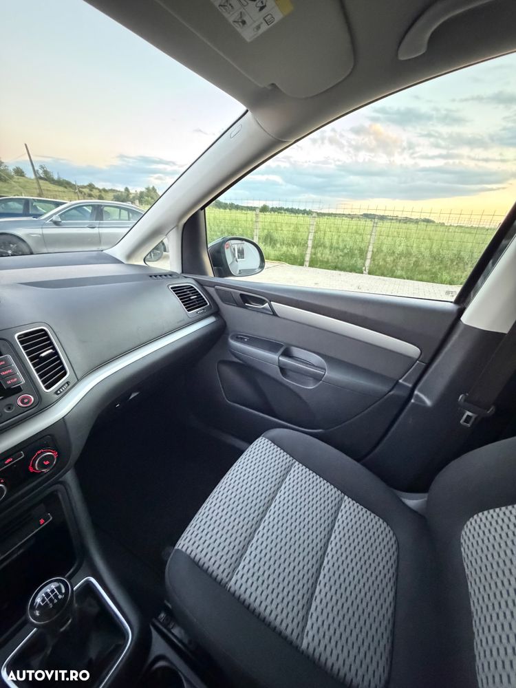Volkswagen Sharan 2.0 TDI 4MOTION Blue Motion Life - 12