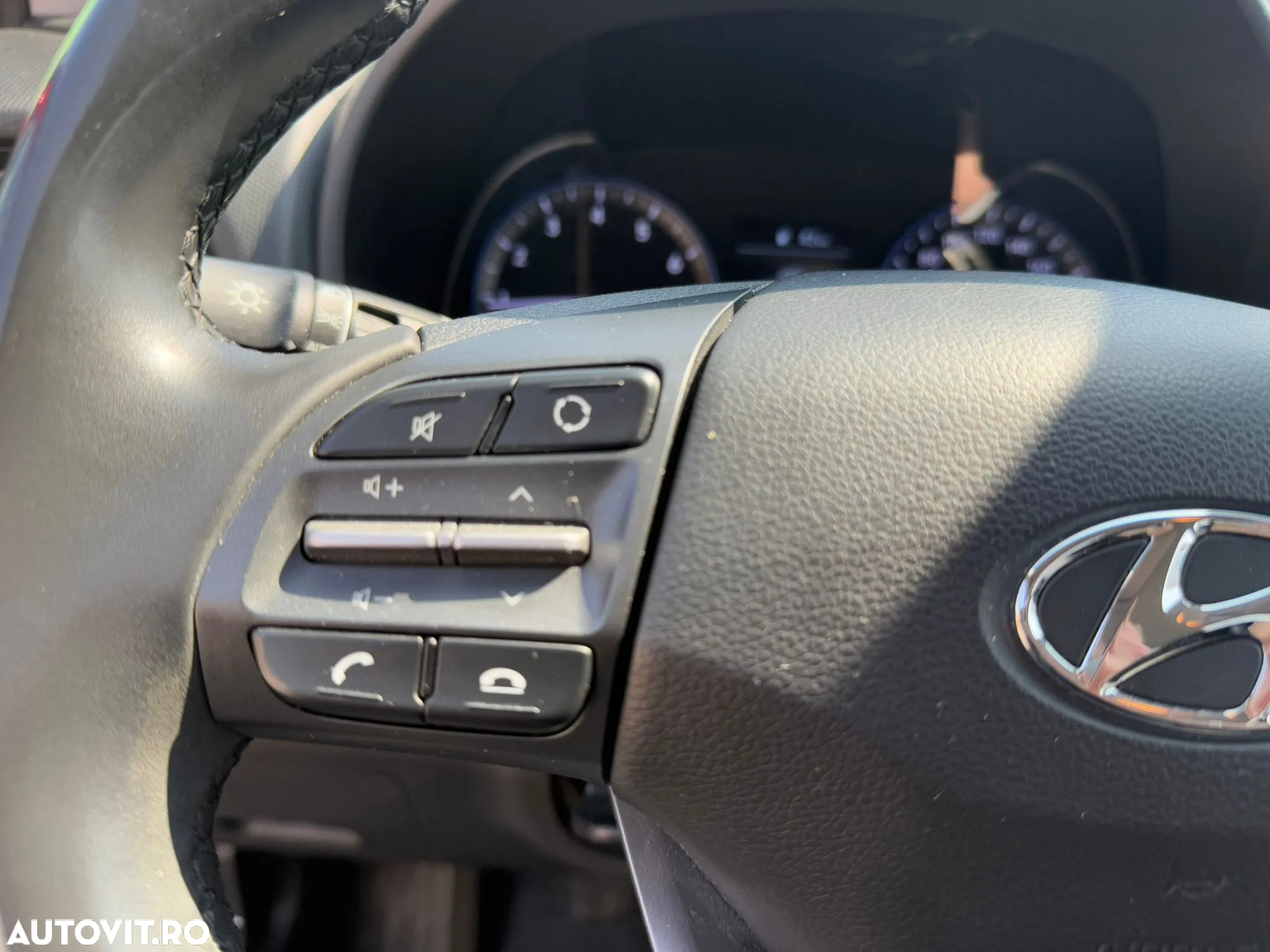 Hyundai KONA 1.0 T-GDI 120 CP 6MT 2WD Comfort - 19