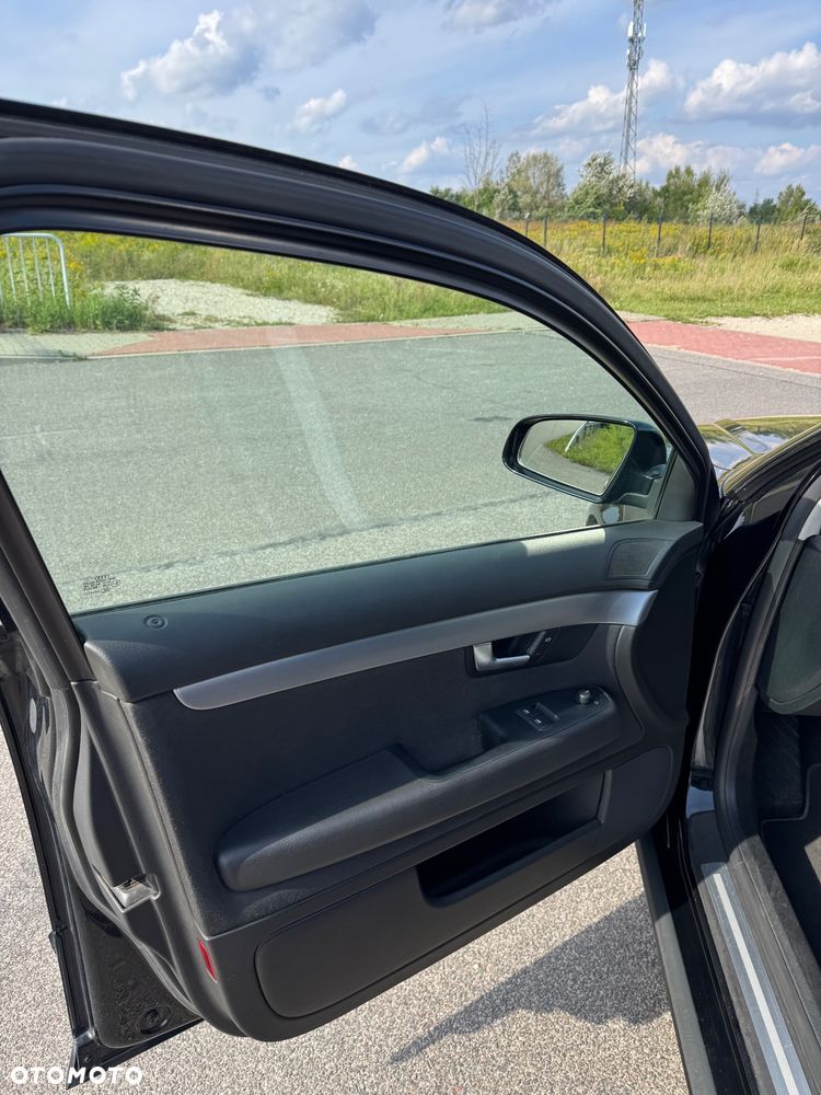 Audi A4 Avant 2.0 TDI - 10