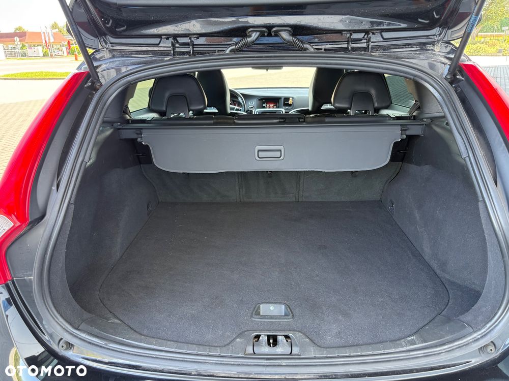 Volvo V60 D2 Drive-E R-Design Kinetic - 20