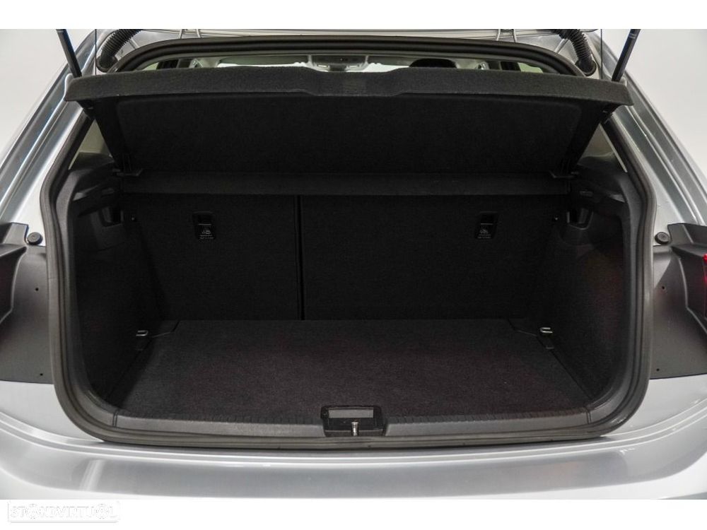 VW Polo 1.0 TSI Urban - 14