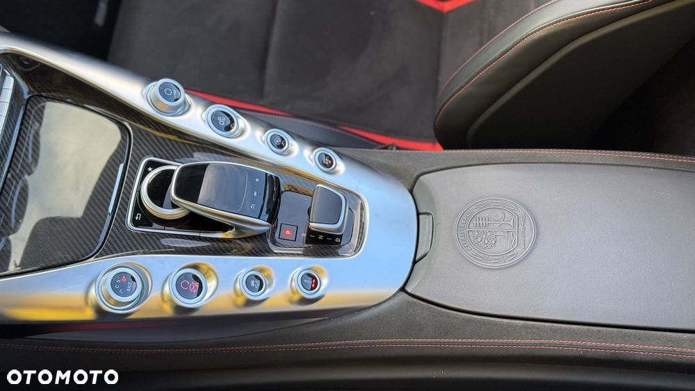 Mercedes-Benz AMG GT - 12