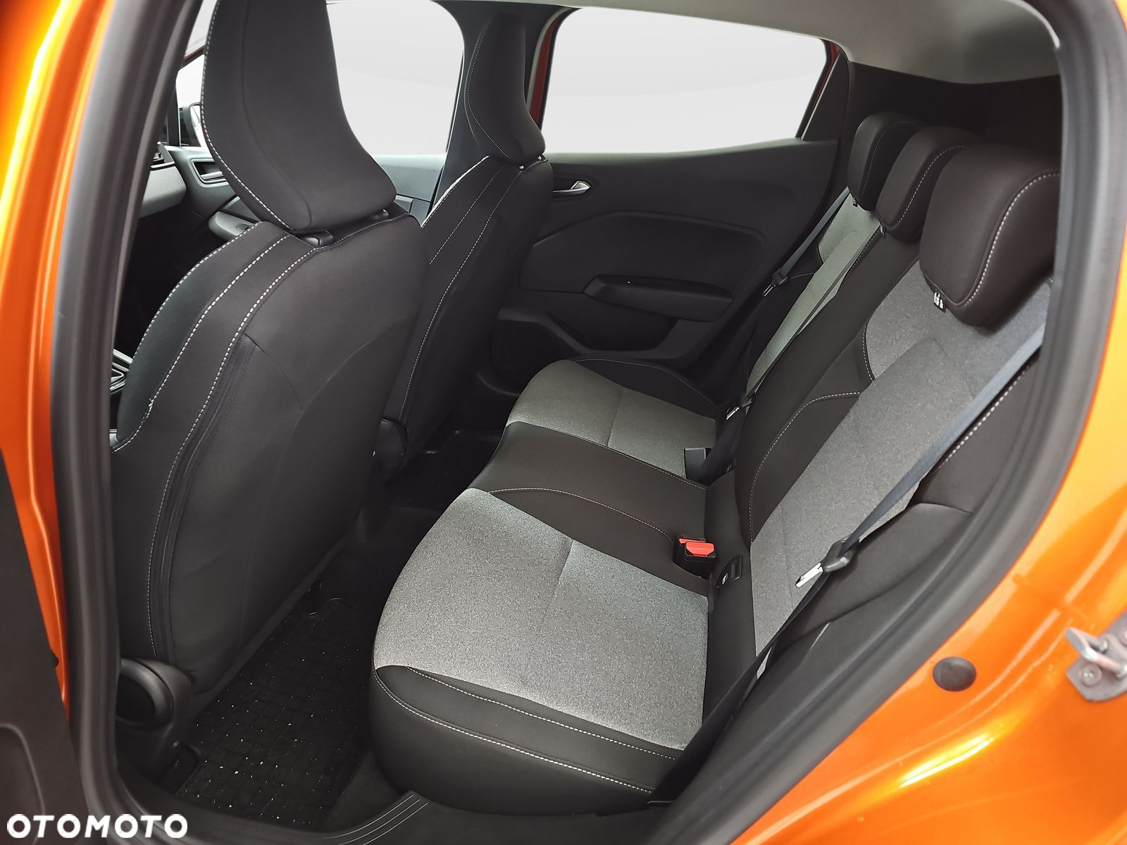 Renault Clio 1.0 TCe Evolution - 12