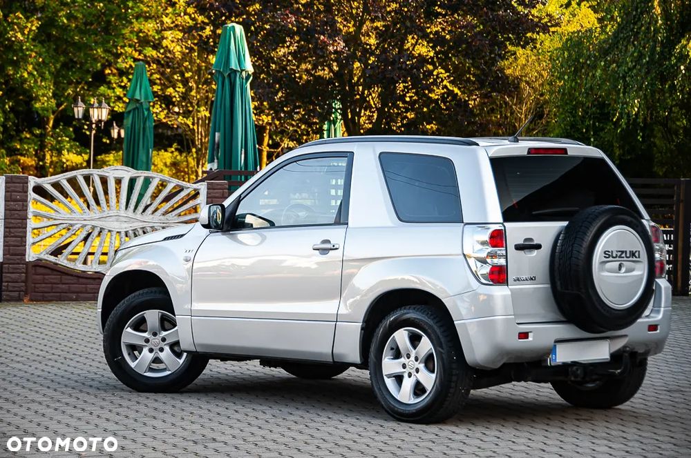 Suzuki Grand Vitara 1.6 Comfort - 16