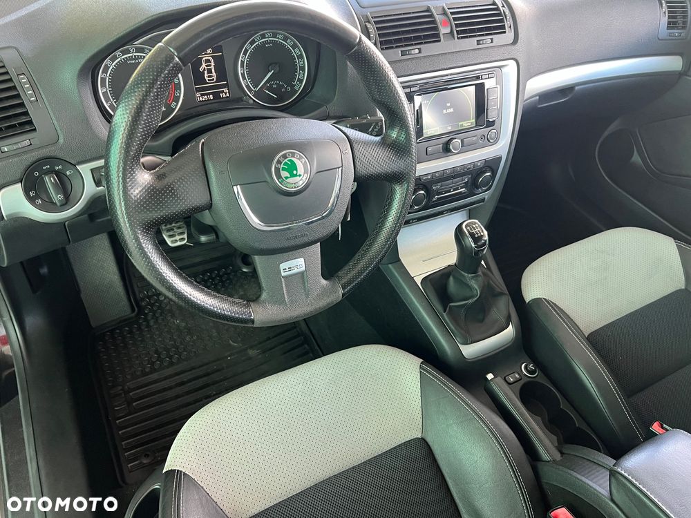 Skoda Octavia 2.0 TDI RS - 13