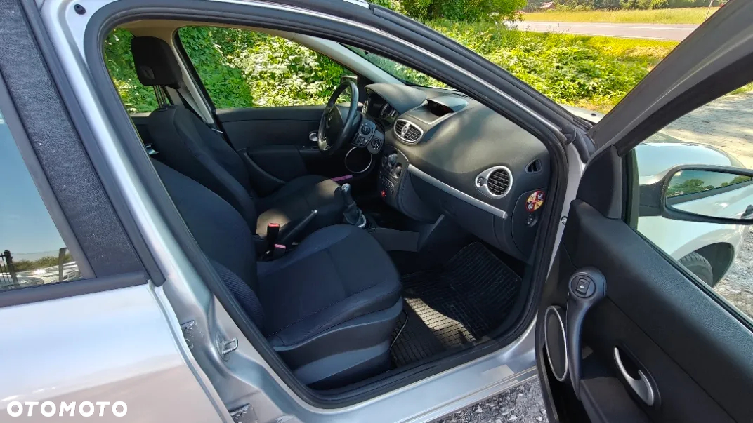 Renault Clio 1.2 TCE Authentique - 10