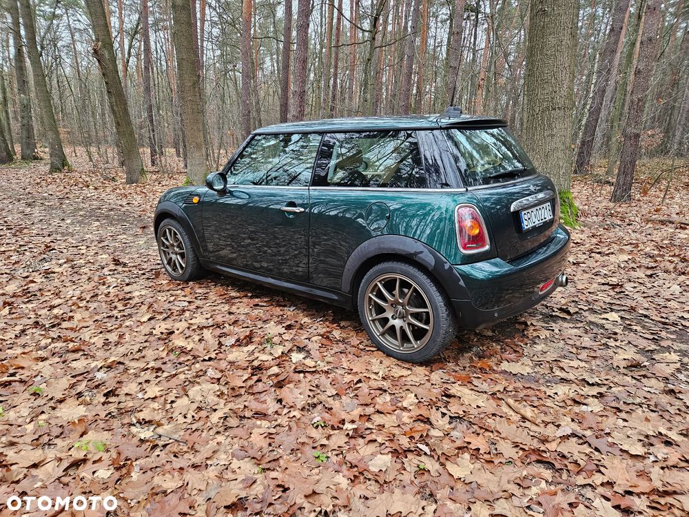 MINI Cooper Standard - 2