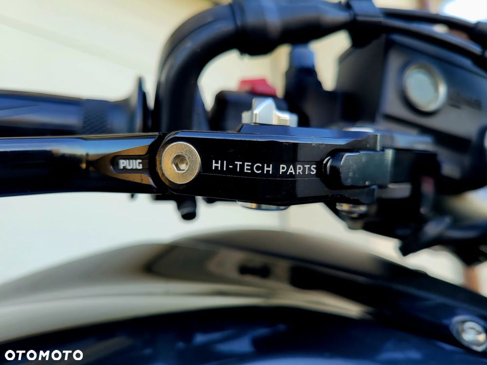 Yamaha MT - 9