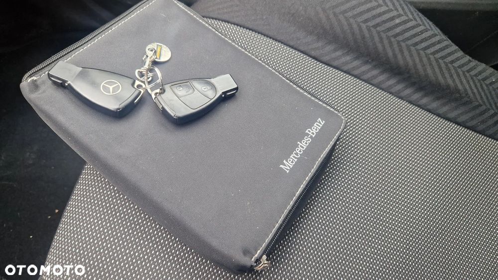 Mercedes-Benz Klasa A 150 BlueEFFICIENCY Elegance - 14