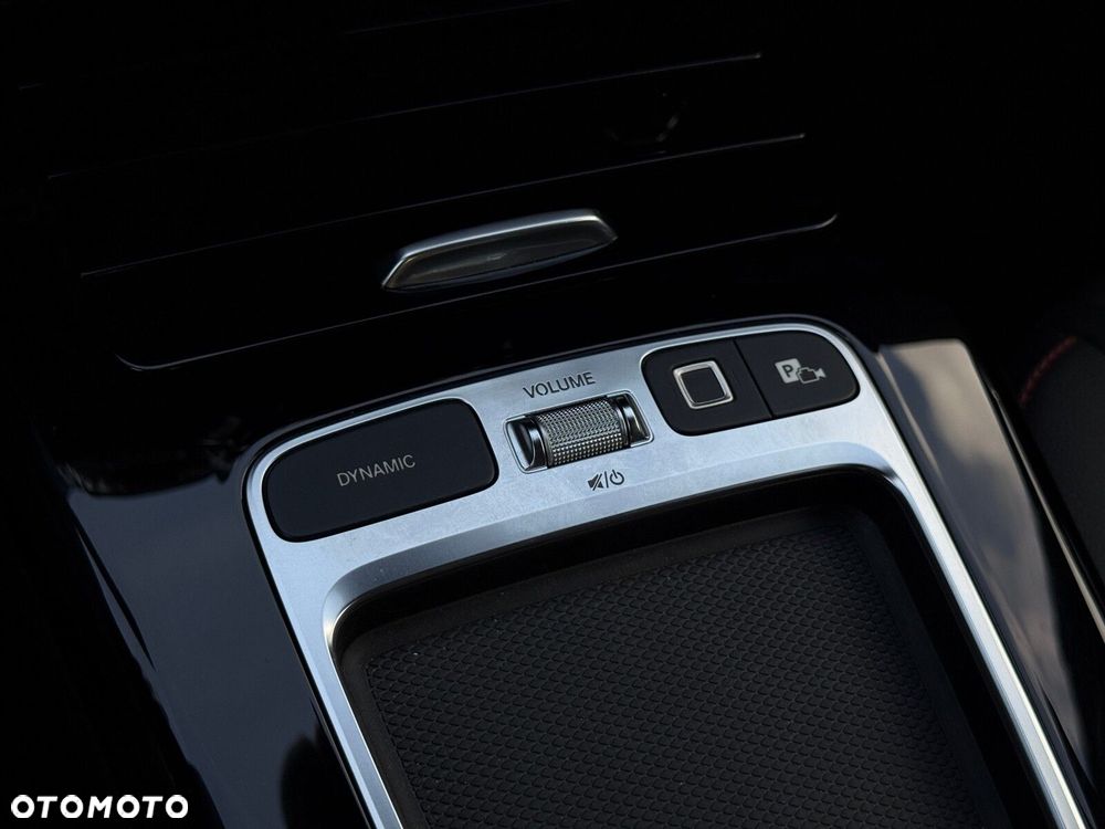 Mercedes-Benz CLA - 22